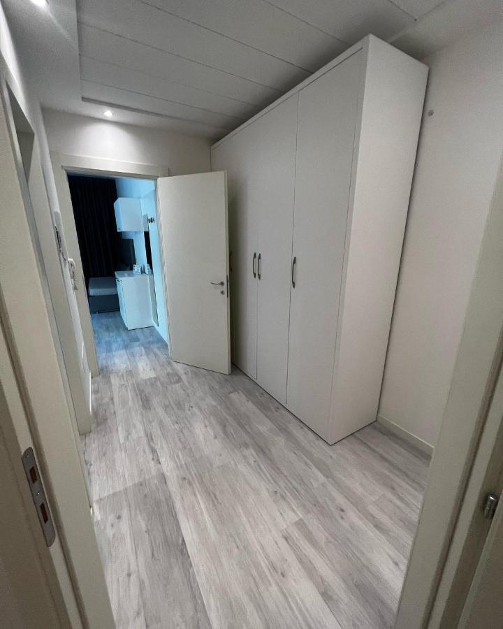 Hotel Ardea Riccione Bagian luar foto