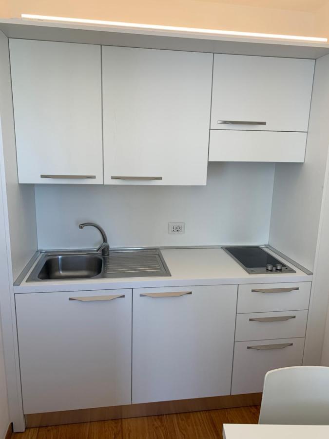 Hotel Ardea Riccione Bagian luar foto